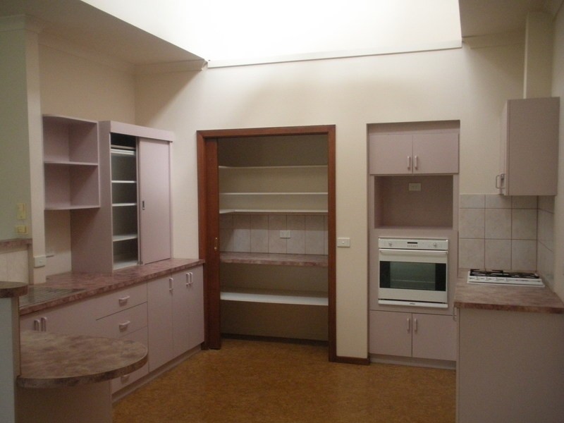 2 Victoria Road, Lilydale VIC 3140