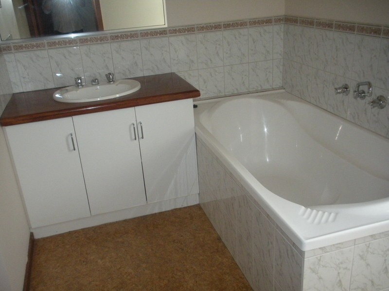 2 Victoria Road, Lilydale VIC 3140