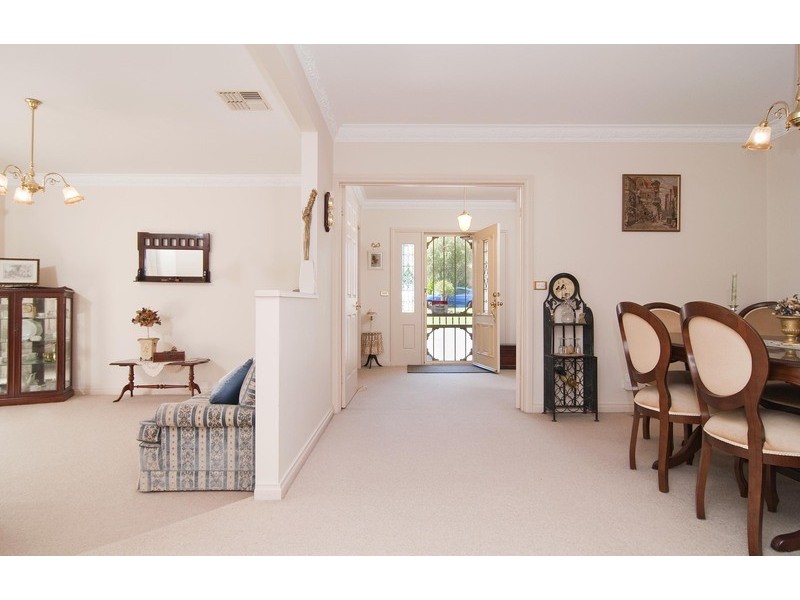 57 Alpine Way, Kilsyth VIC 3137