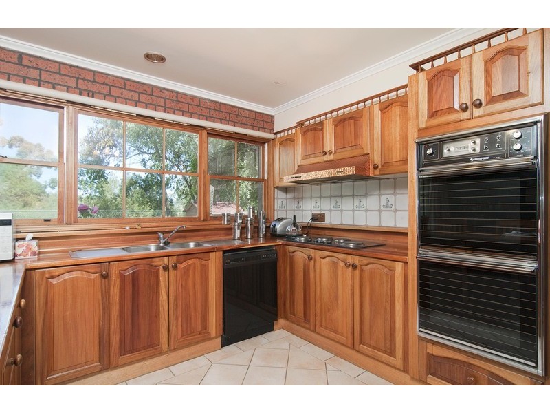 14 Lusatia Park Road, Woori Yallock VIC 3139