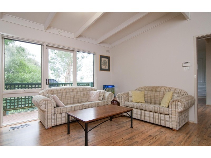 102 Bastow Road, Lilydale VIC 3140