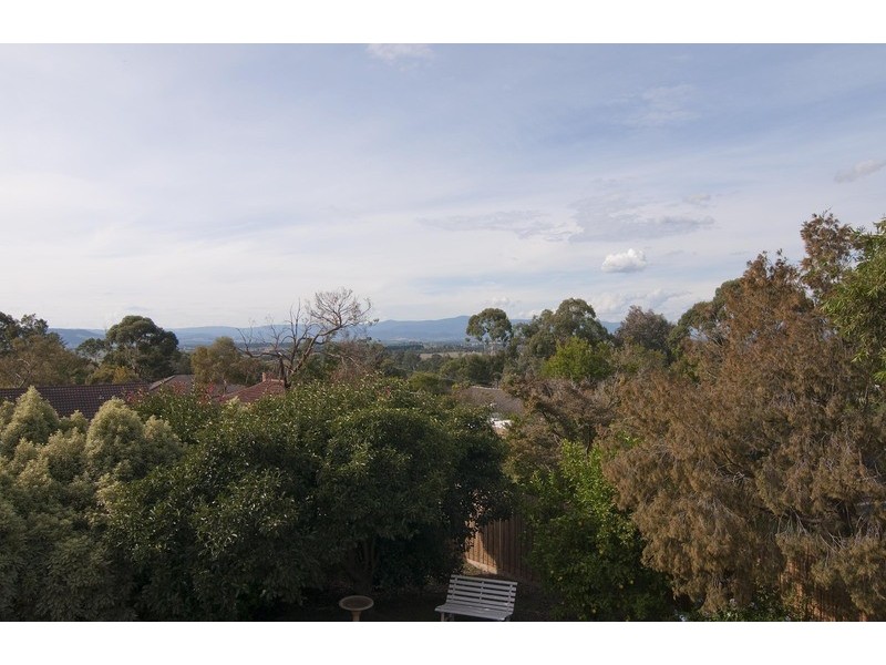 52 Rolling Hills Road, Chirnside Park VIC 3116