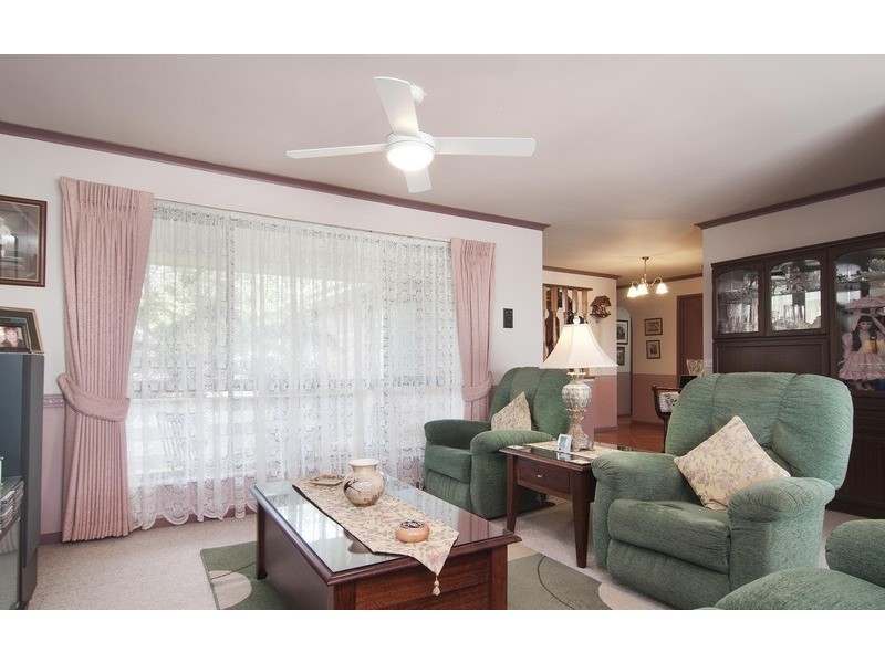 52 Rolling Hills Road, Chirnside Park VIC 3116