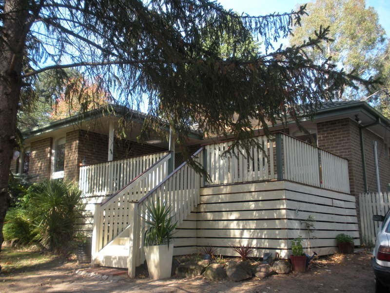 12 Dorchester Avenue, Montrose VIC 3765