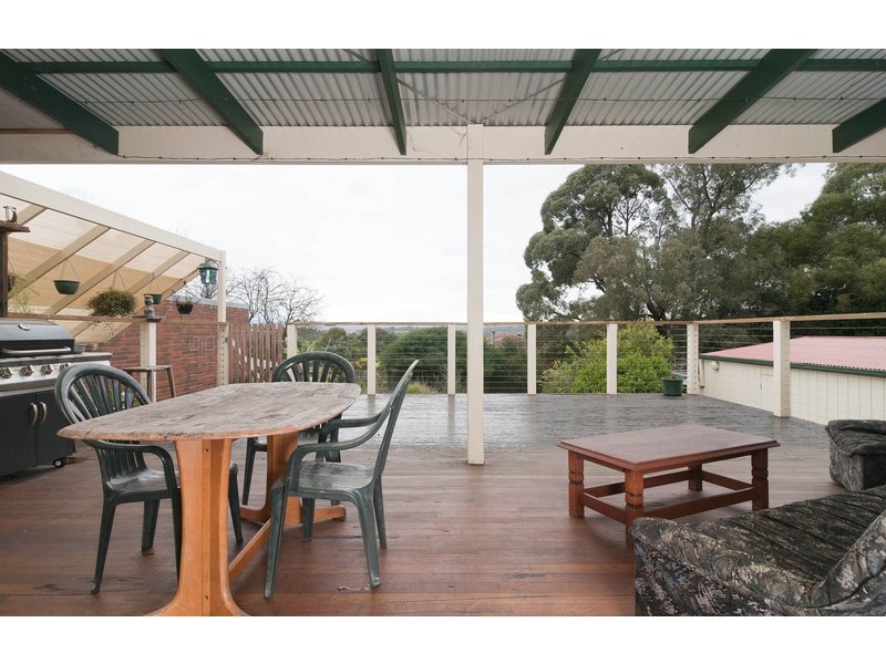 10 Daymar Drive, Mooroolbark VIC 3138