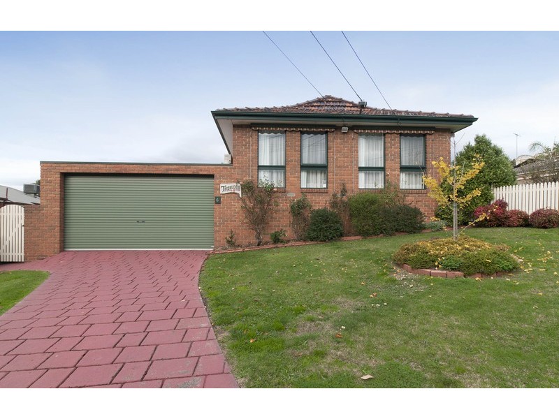 6 Cumberland Crescent, Chirnside Park VIC 3116