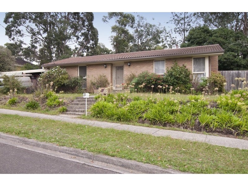 92 Lomond Avenue, Kilsyth VIC 3137