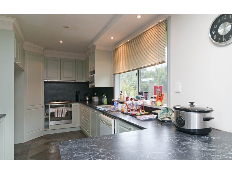 14 School Road, Seville VIC 3139