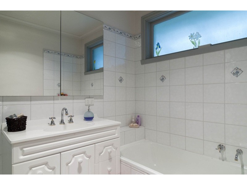 14 School Road, Seville VIC 3139