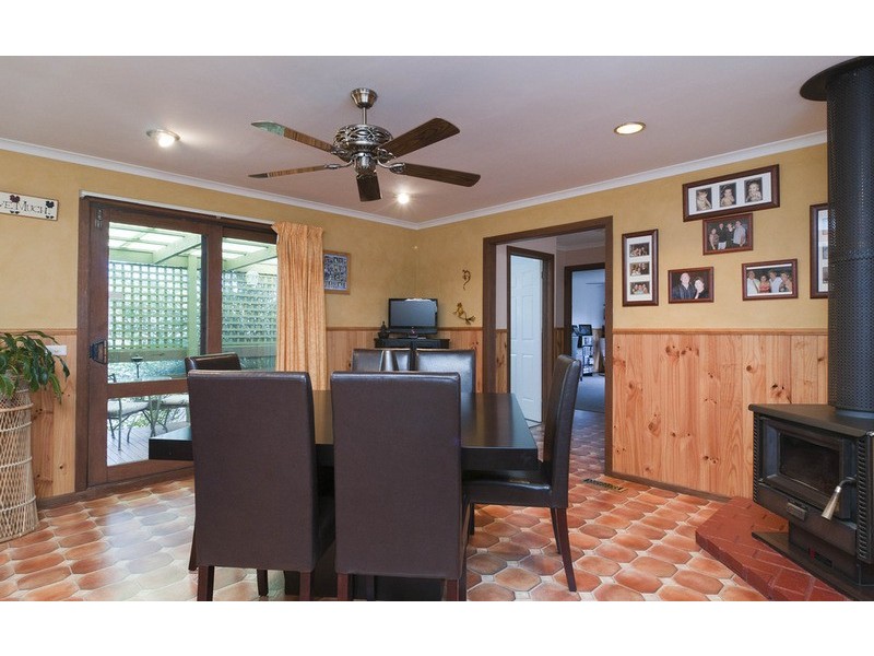 43 Sugarloaf Drive, Chirnside Park VIC 3116