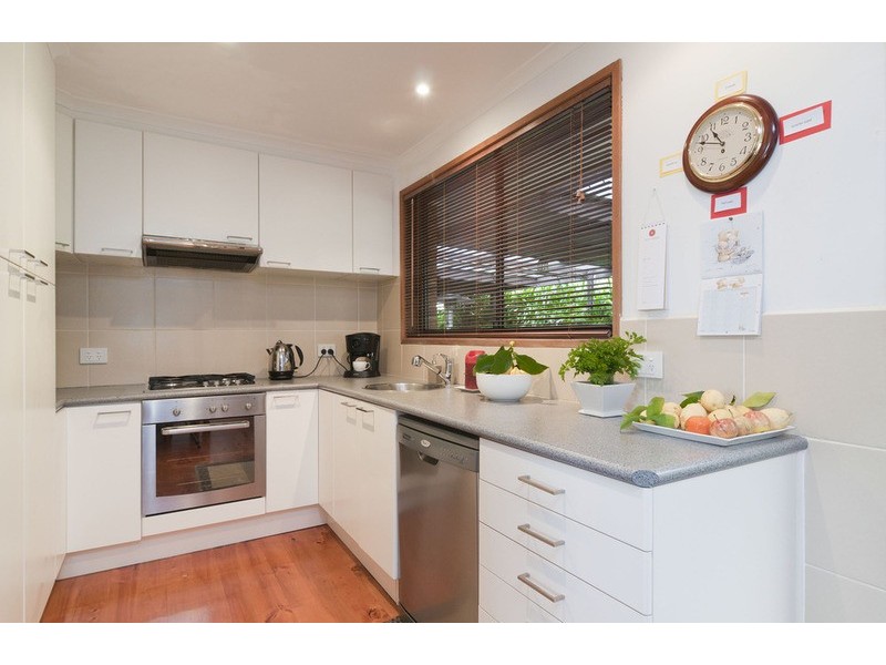 11 Landscape Drive, Mooroolbark VIC 3138