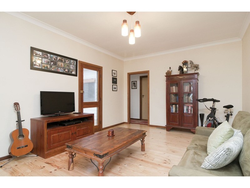 33 Glendale Court, Kilsyth VIC 3137