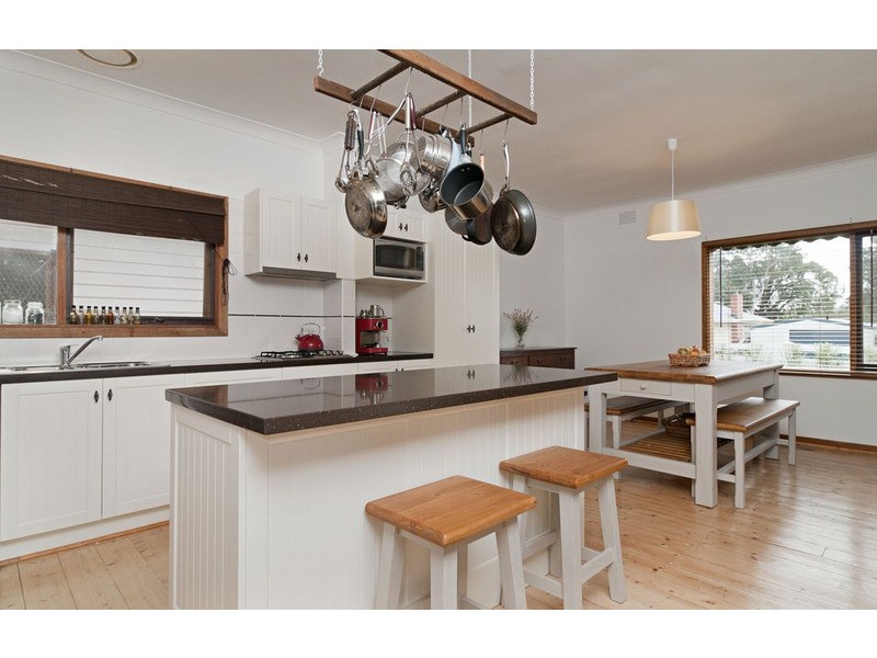 33 Glendale Court, Kilsyth VIC 3137