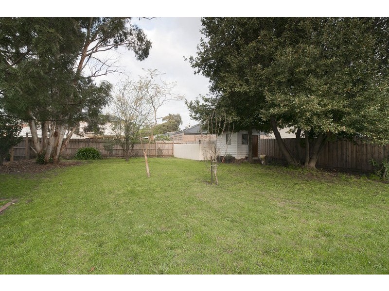 33 Glendale Court, Kilsyth VIC 3137