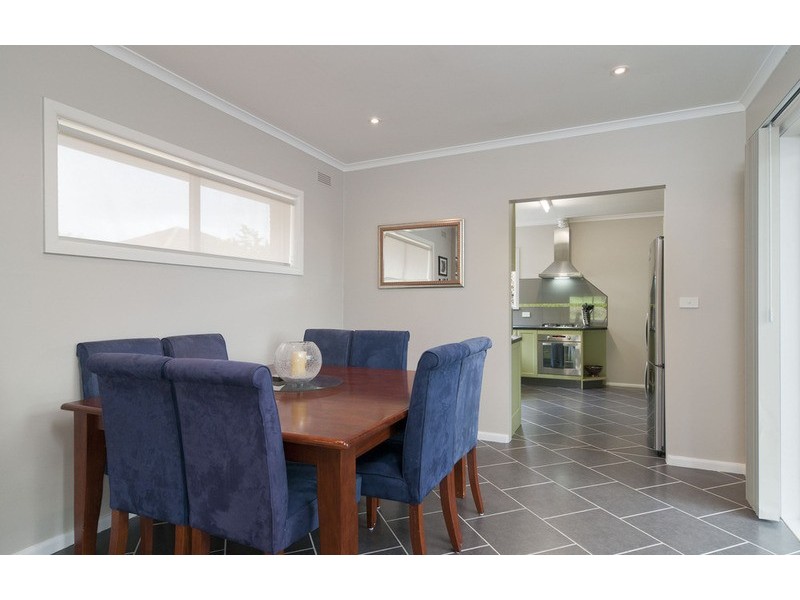 21 Swinburne Avenue, Mooroolbark VIC 3138