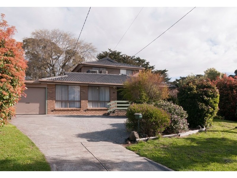 97 Rolling Hills Road, Chirnside Park VIC 3116