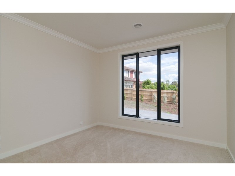 1/3 Pope Court, Mooroolbark VIC 3138