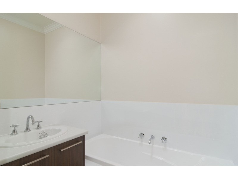 1/3 Pope Court, Mooroolbark VIC 3138