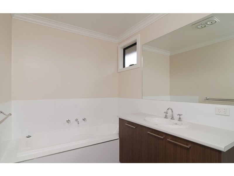 3/3 Pope Court, Mooroolbark VIC 3138