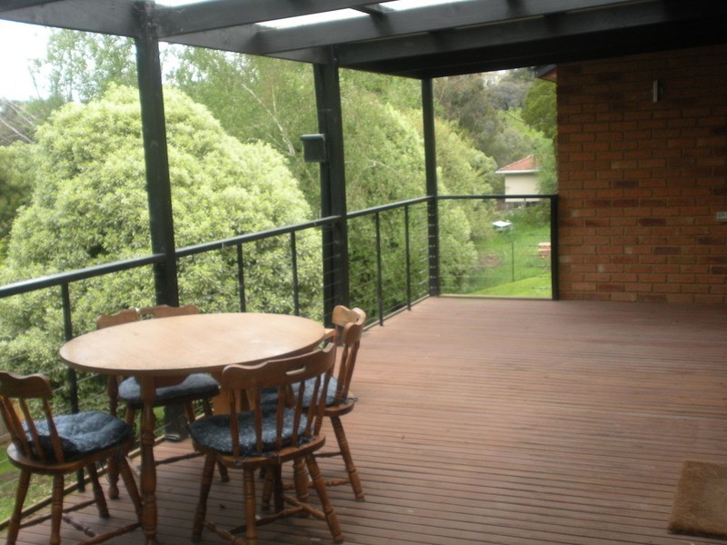 32 Raleigh Street, Seville VIC 3139