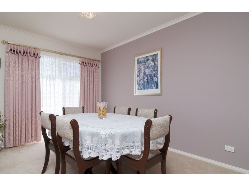 32 Clearwater Drive, Lilydale VIC 3140