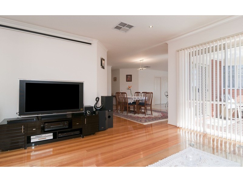 32 Clearwater Drive, Lilydale VIC 3140