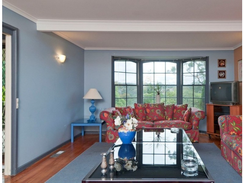 27 Cobden Crescent, Lilydale VIC 3140