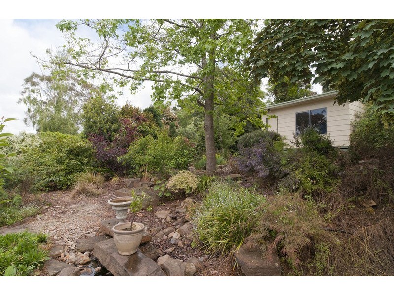 27 Cobden Crescent, Lilydale VIC 3140