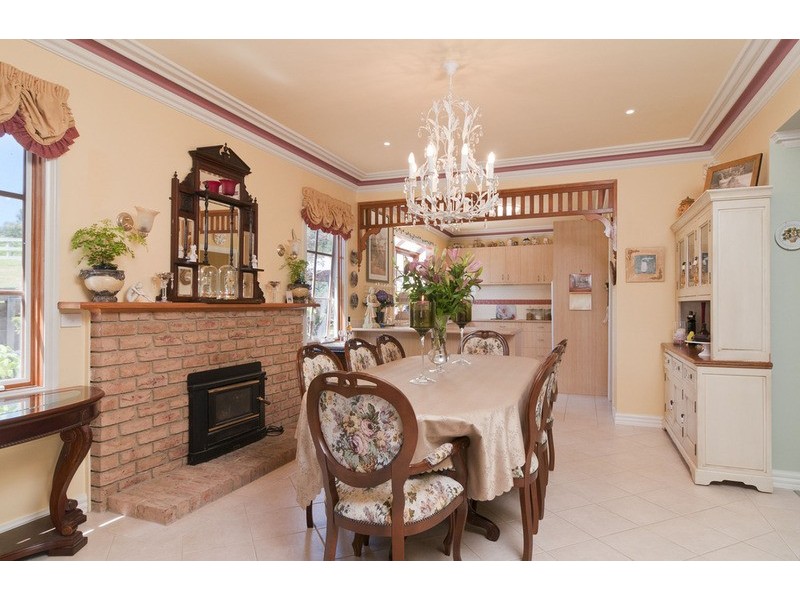 8-10 Bailey Grove, Wandin North VIC 3139