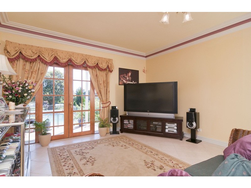 8-10 Bailey Grove, Wandin North VIC 3139