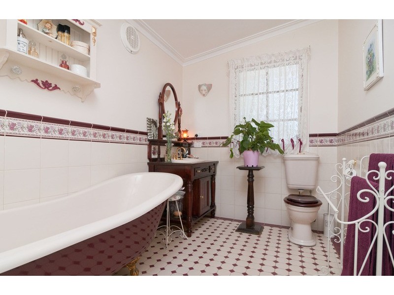 8-10 Bailey Grove, Wandin North VIC 3139