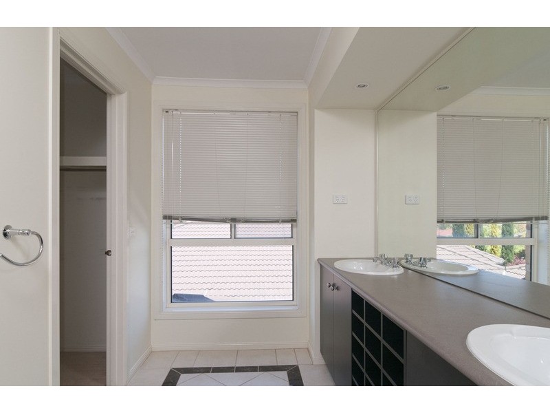 4 Kyra Close, Lilydale VIC 3140