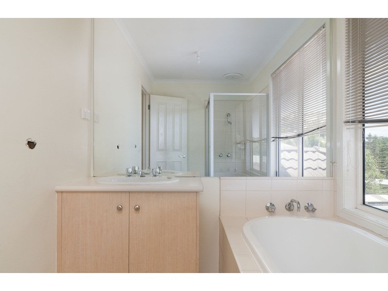 4 Kyra Close, Lilydale VIC 3140