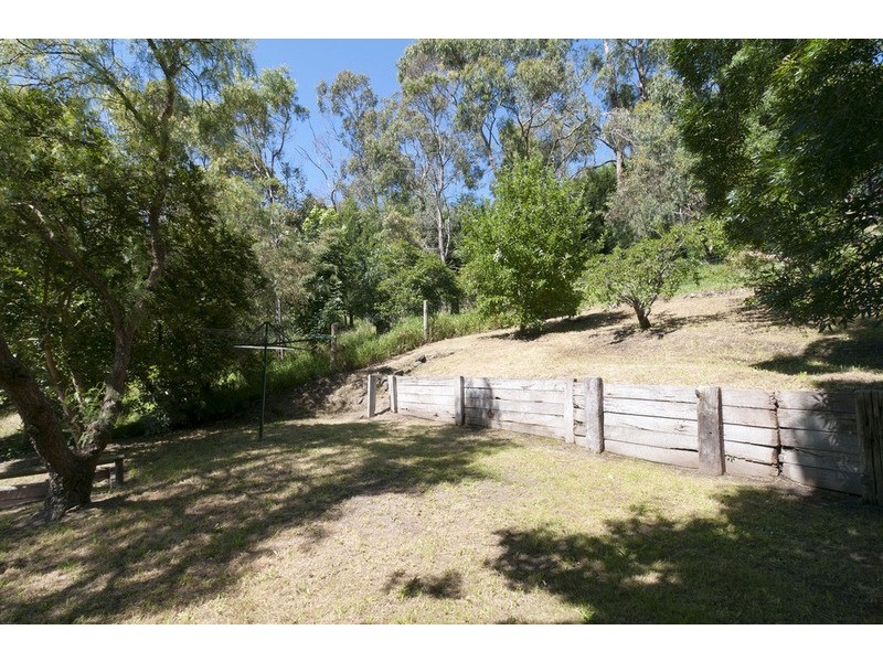 13 Olive Grove, Lilydale VIC 3140