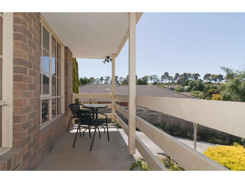 23 Cheriton Drive, Mooroolbark VIC 3138