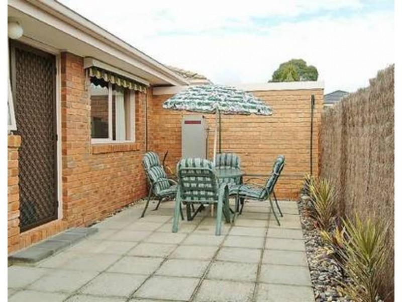 2/23 Mc Comb Street, Lilydale VIC 3140