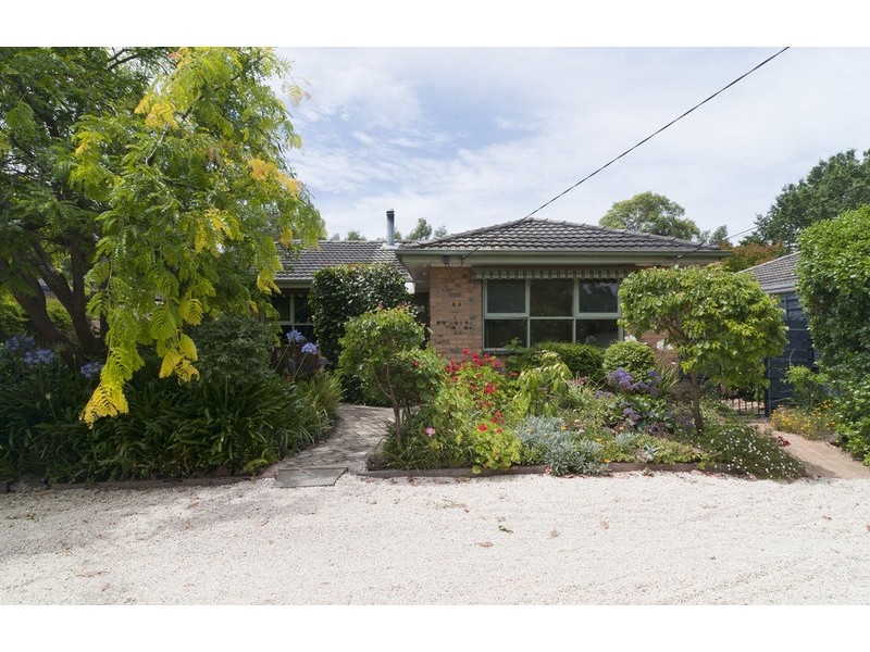 42 Lee Ann Crescent, Croydon VIC 3136