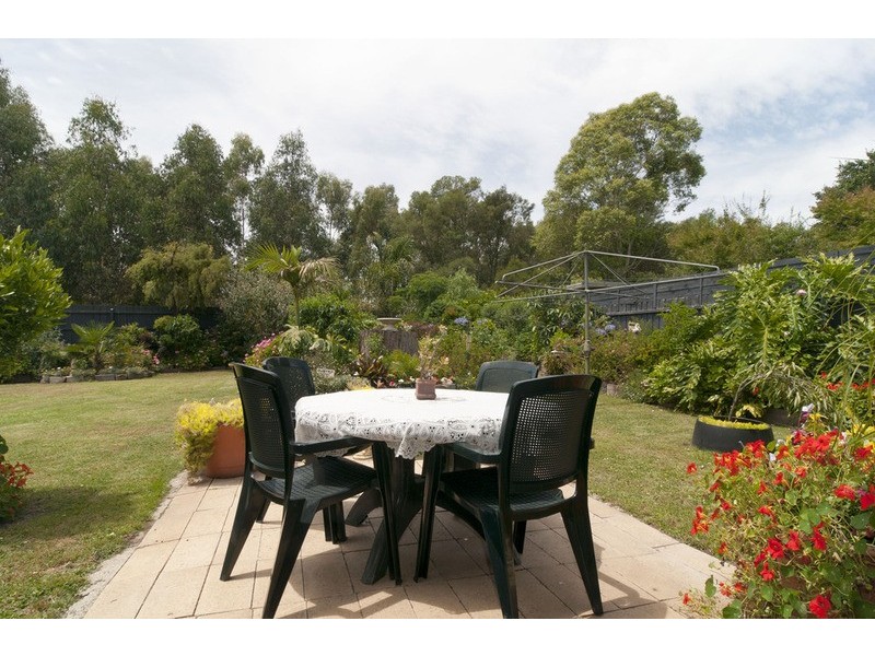 42 Lee Ann Crescent, Croydon VIC 3136