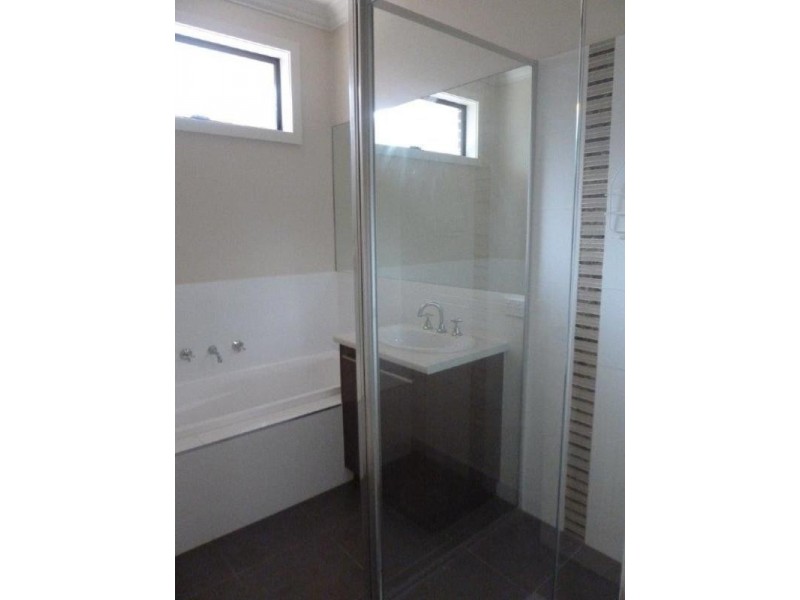 4/3 Pope Court, Mooroolbark VIC 3138