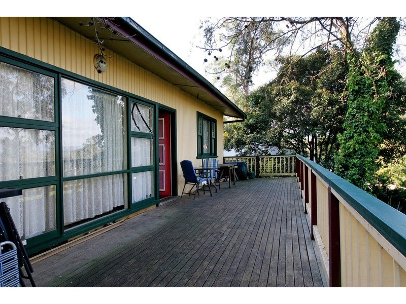 10 High Street, Seville VIC 3139