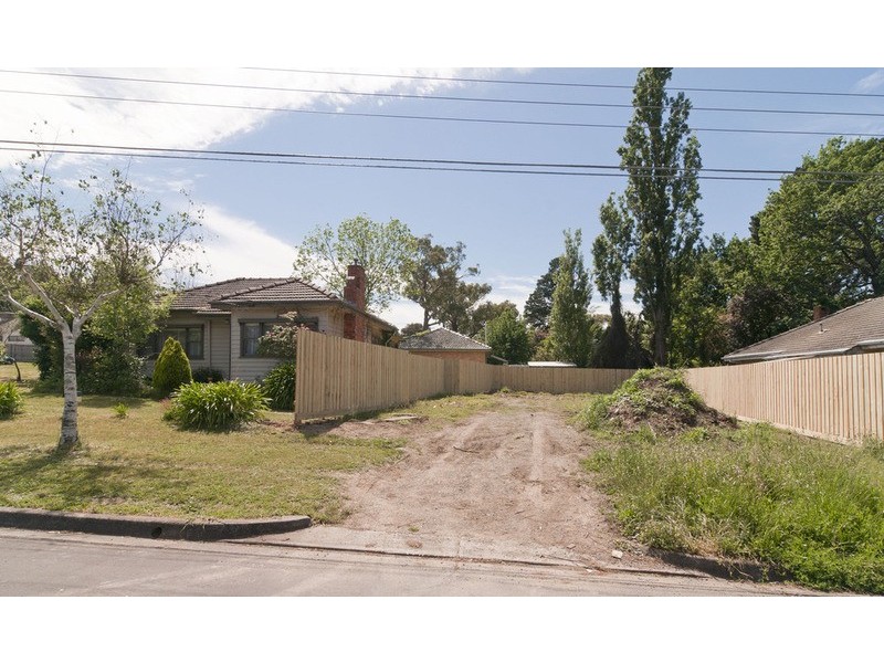 27 Mountain View Road, Kilsyth VIC 3137