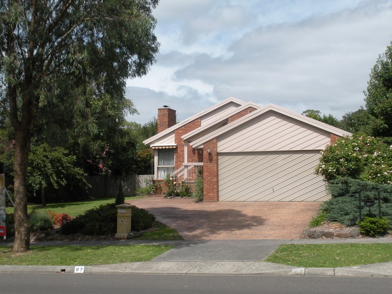97 Lakeview Drive, Lilydale VIC 3140