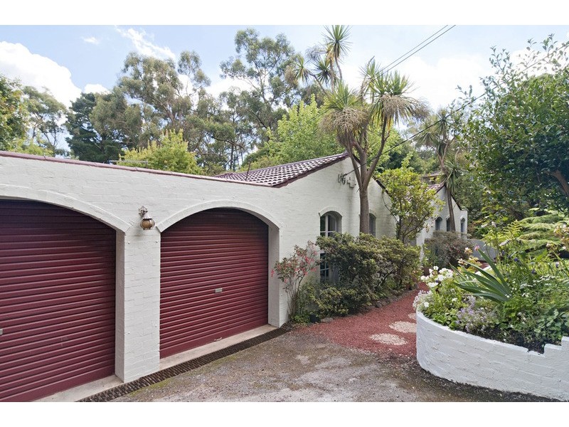 16 Watkins Crescent, Mount Evelyn VIC 3796