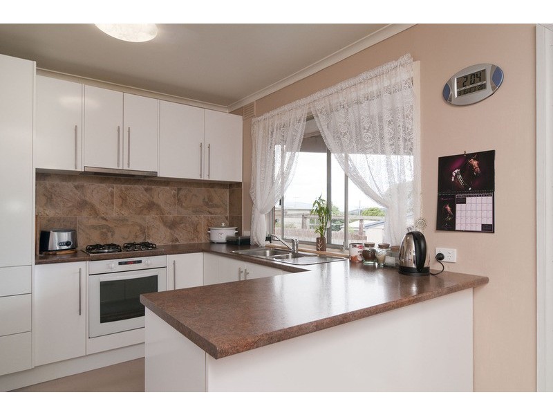 84 Victoria Road, Lilydale VIC 3140