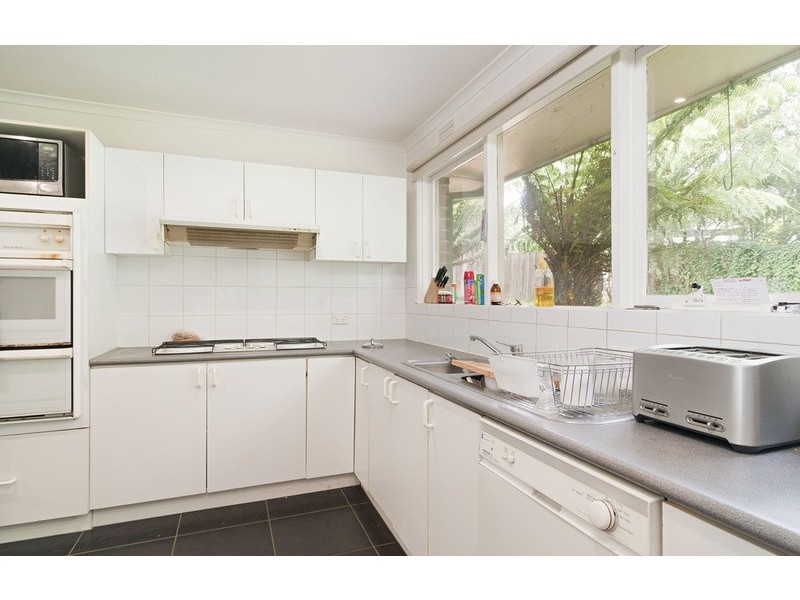 12 Dorchester Avenue, Montrose VIC 3765