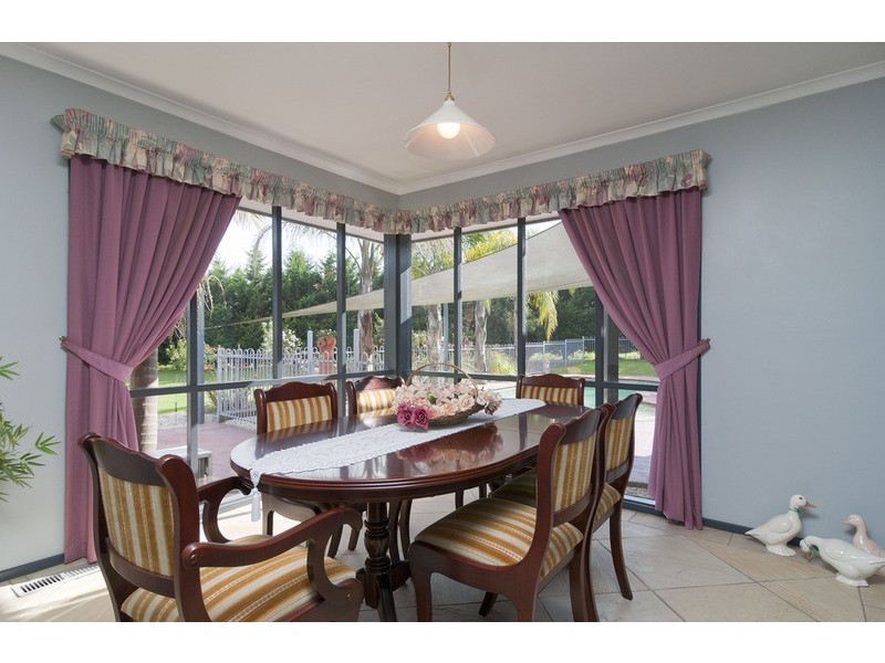 213 Victoria Road, Chirnside Park VIC 3116