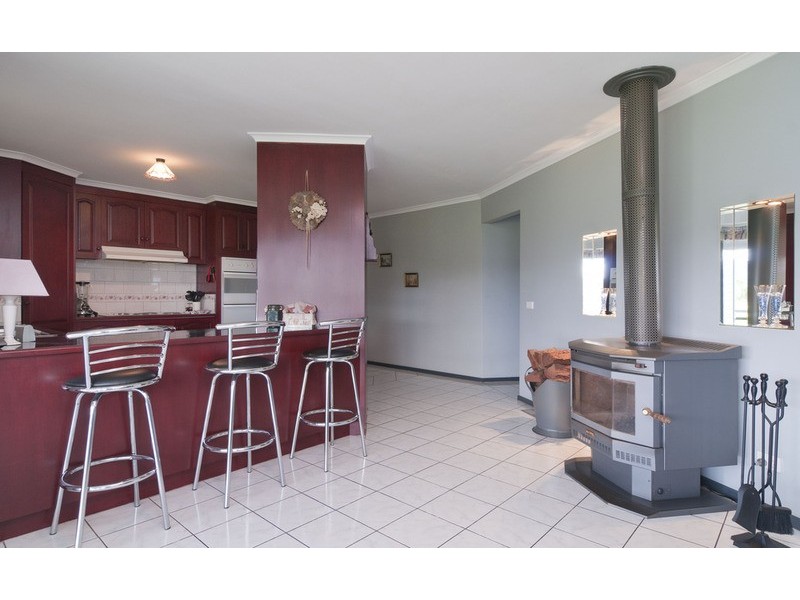 213 Victoria Road, Chirnside Park VIC 3116