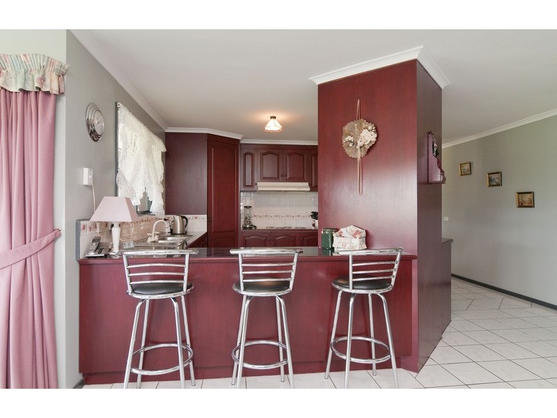 213 Victoria Road, Chirnside Park VIC 3116