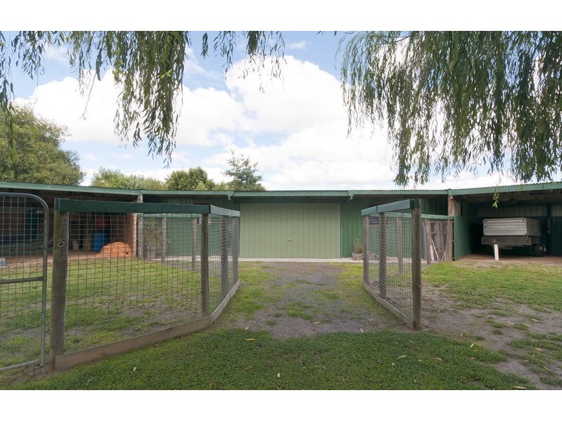 213 Victoria Road, Chirnside Park VIC 3116