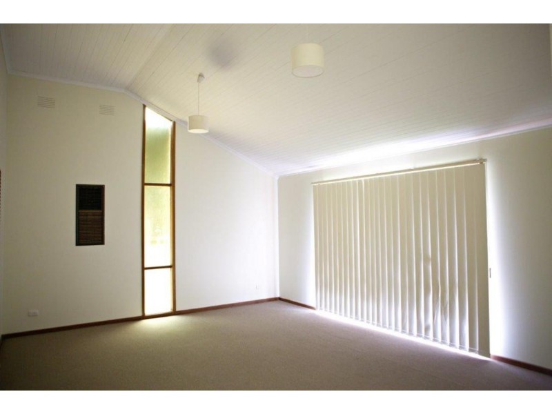 1/31 Country Club Drive, Chirnside Park VIC 3116